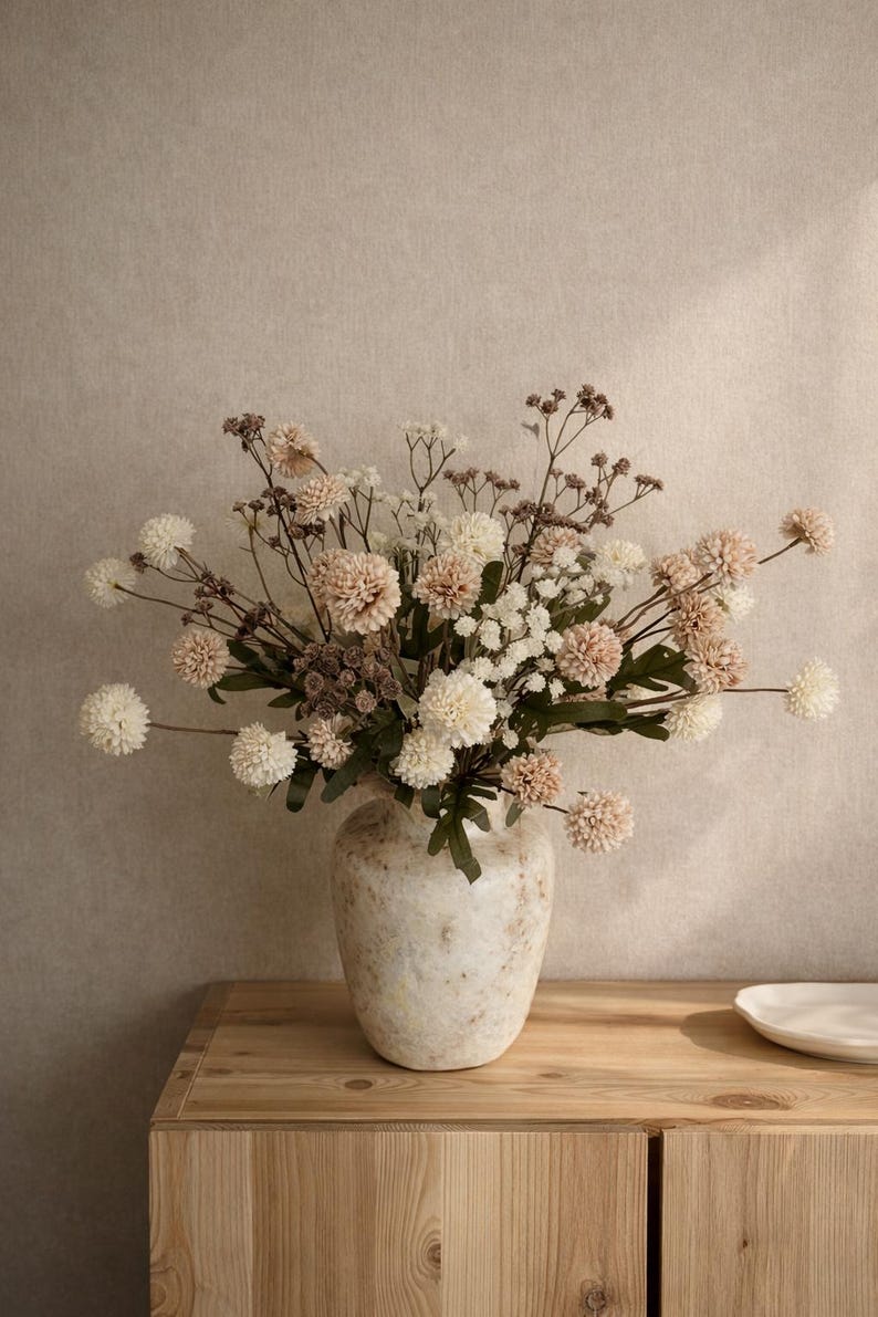 Vorteile von getrockneten Blumen gegenüber frischen Blumen im Wohnraum
