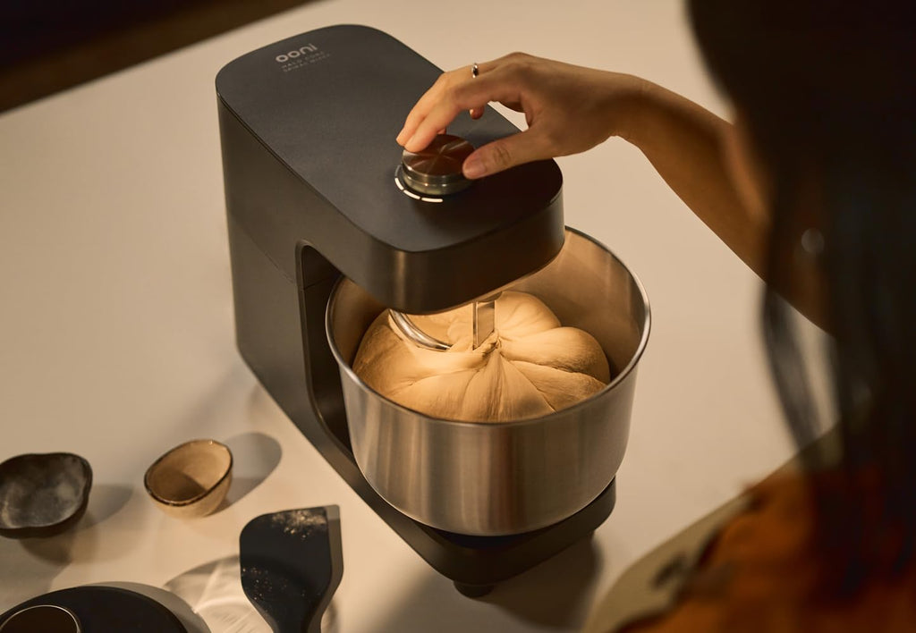 Halo Core 4,8 L Spiralknetmaschine Teigmaschine Schwarz für Brot Pizzateig Gebäck Bäckerei