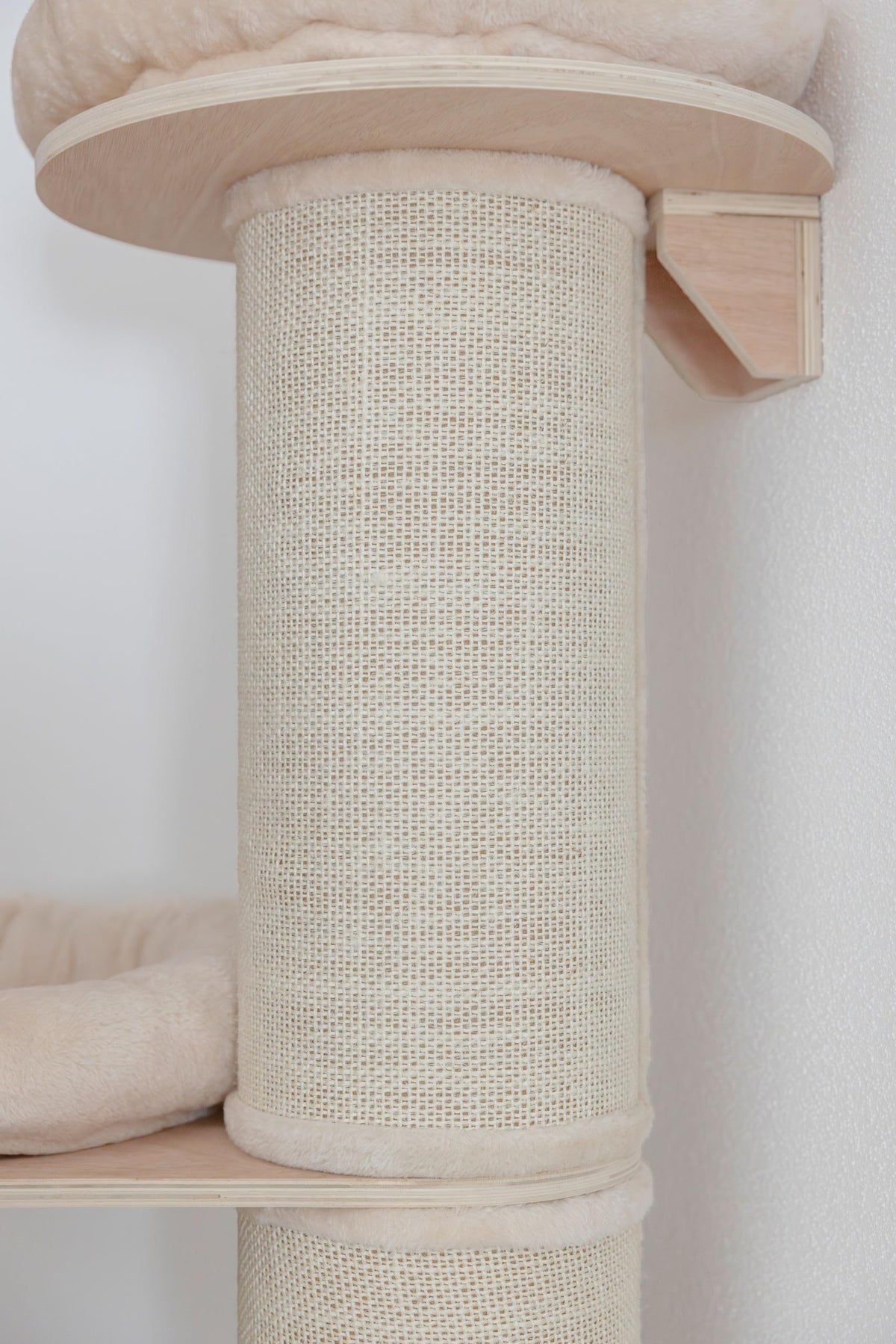 Kratzbaum Dolomit Tower für Katzen 38cm Durchmesser 187cm Höhe beige Plüsch Katzenbaum für große Katzen