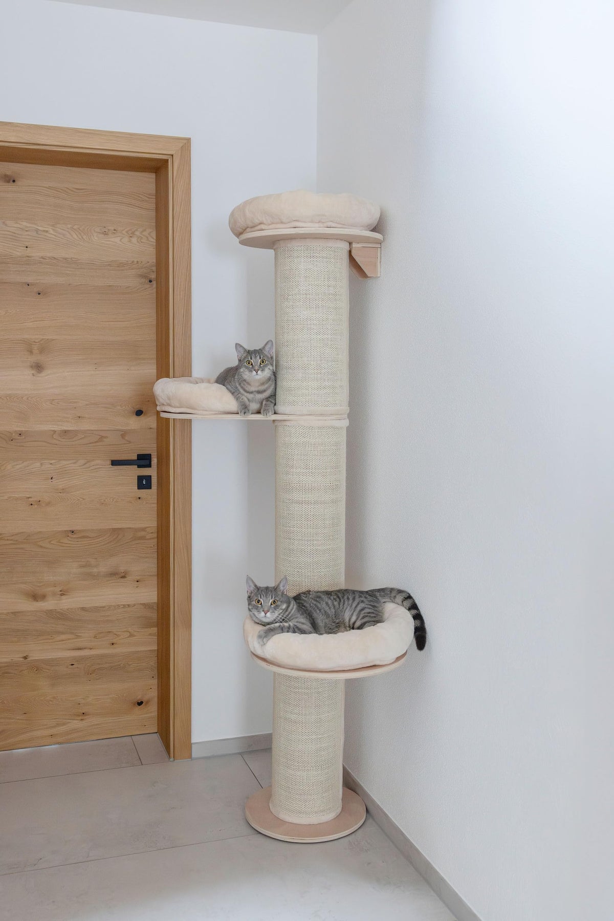 Kratzbaum Dolomit Tower für Katzen 38cm Durchmesser 187cm Höhe beige Plüsch Katzenbaum für große Katzen