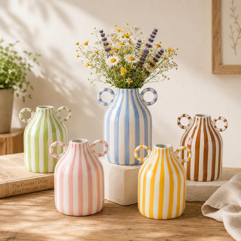 Gestreifte Keramikvase mit Griffen, Boho Bauernhaus Tischdekoration, handbemalte Blumenvasen für Wohnzimmer